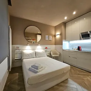 Porta Venezia Lifestyle Apartment Milan