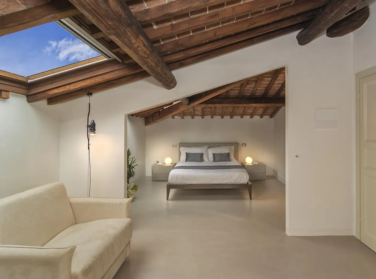 Palazzo Cini Luxury Rooms In Pisa 3*,  Italien