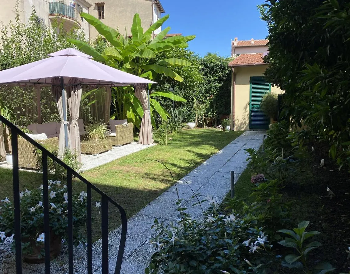 Palazzo Cini Luxury Rooms In Pisa Italy