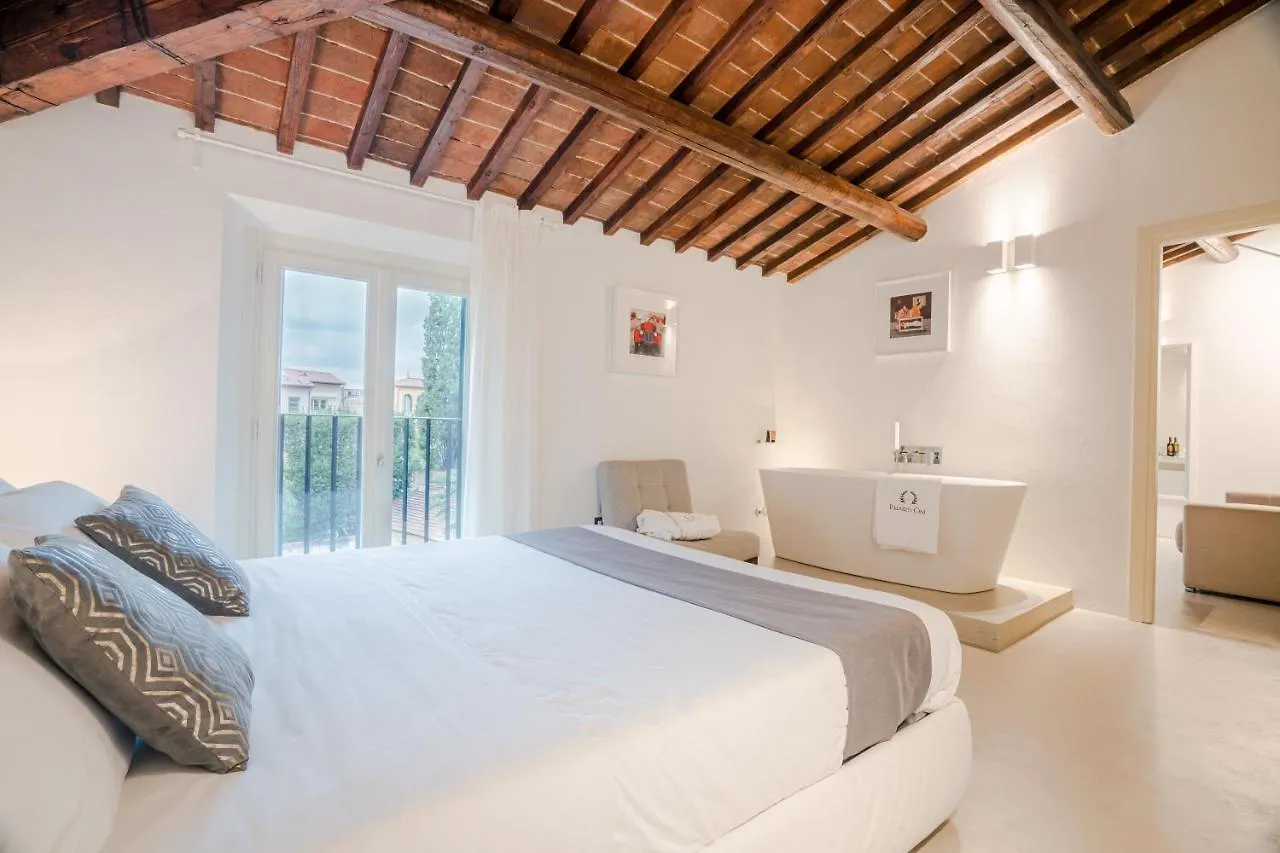 Palazzo Cini Luxury Rooms In Pisa 3*,
